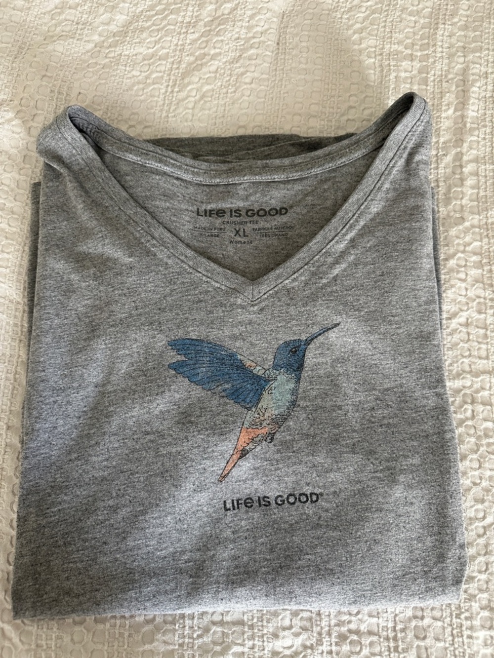 Life Is Good Gray Crusher Short Sleeve V-Neck Tee with Hummingbird - XL